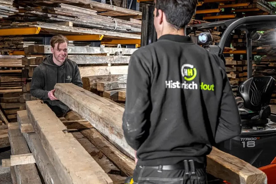 Gerecycled barnwood hout voor interieur en bouw