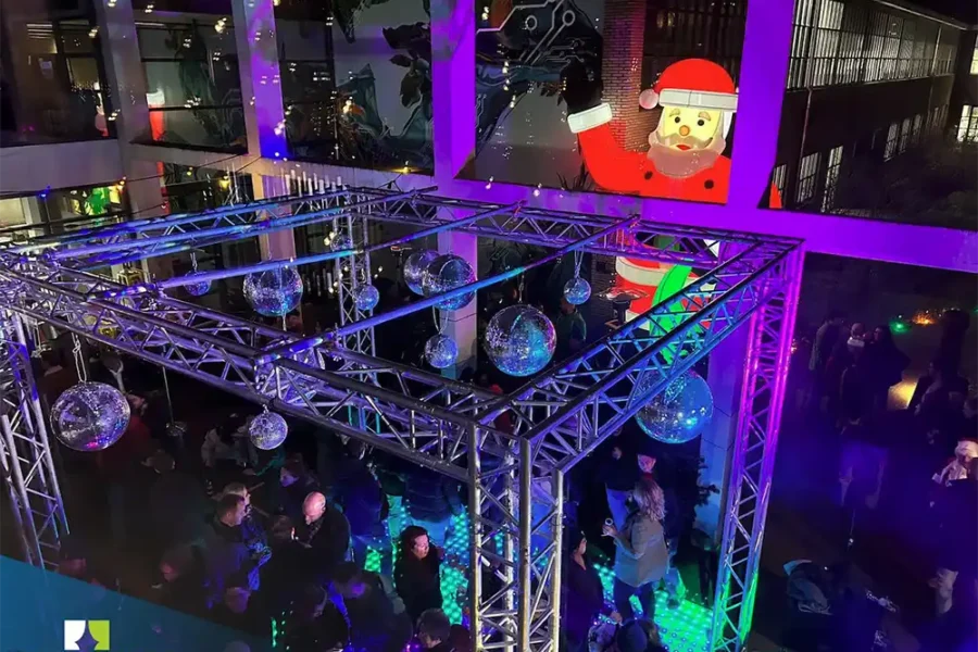 Kerstborrel op locatie organiseren bedrijf